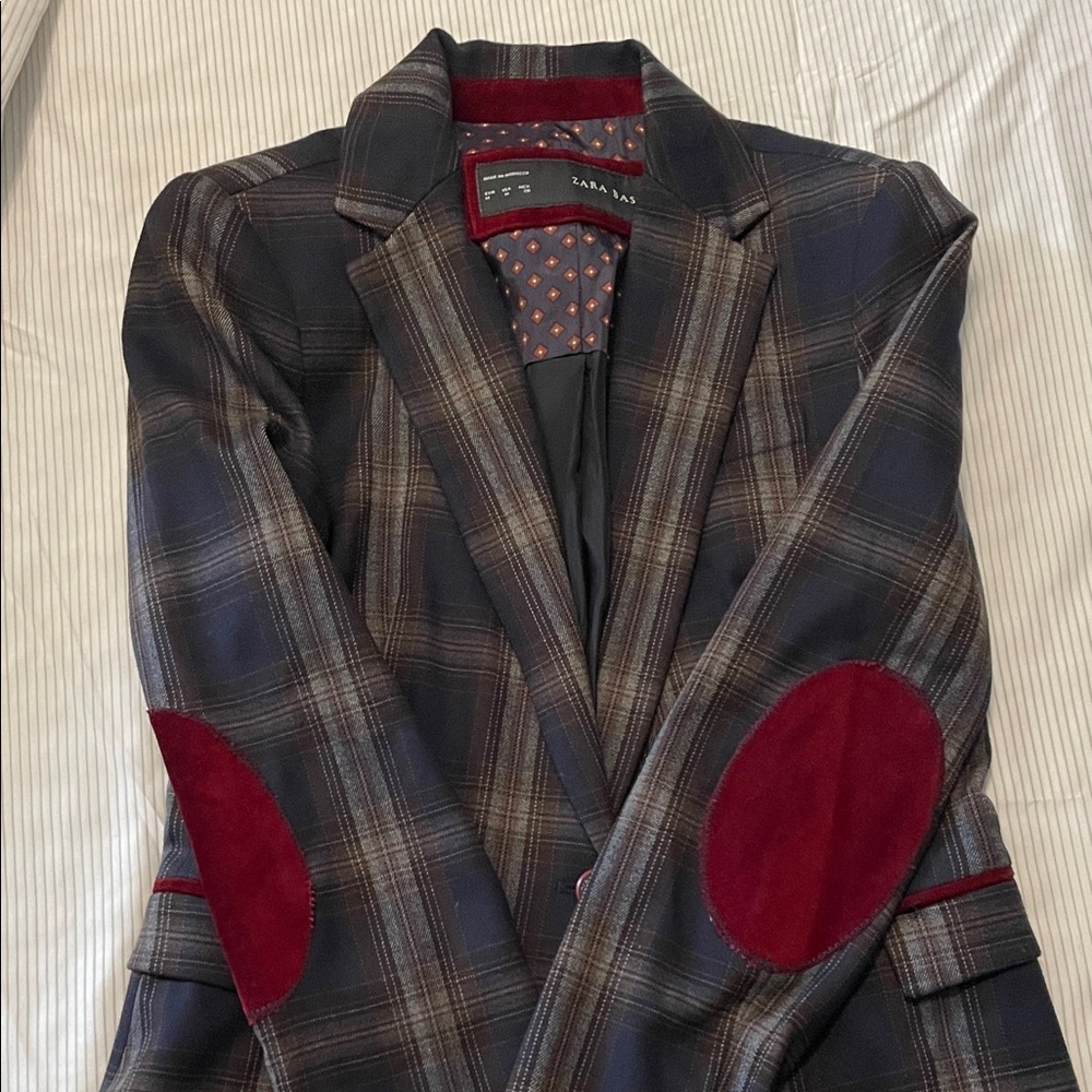 Zara Women's Checkered Blazer - Navy and Burgundy